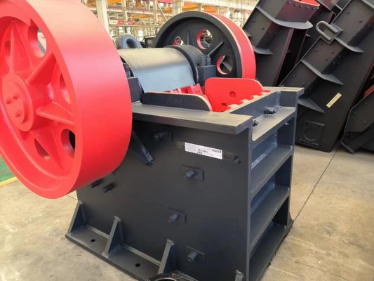 China Hot Sale Mini diesel Engine Pe400x600  Jaw Crusher with Screen